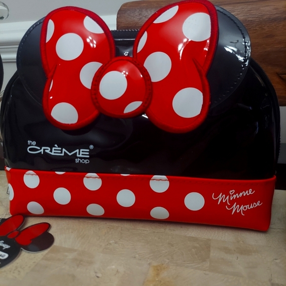 Disney Creme Shop Bundle - Picture 2 of 7